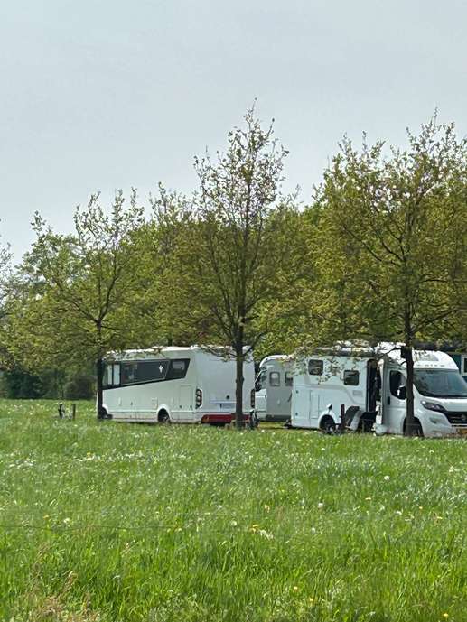 Einem Ort wurde ein Foto hinzugefügt
