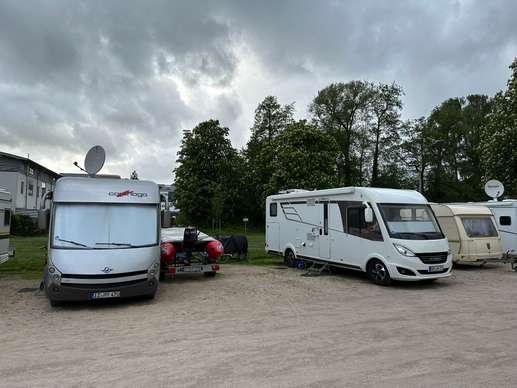 Einem Ort wurde ein Foto hinzugefügt
