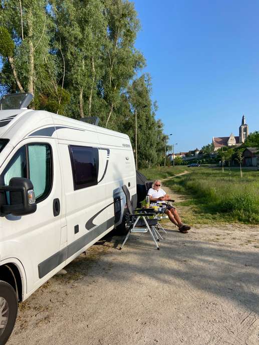 Einem Ort wurde ein Foto hinzugefügt