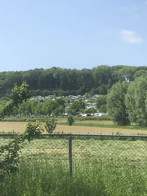 Einem Ort wurde ein Foto hinzugefügt