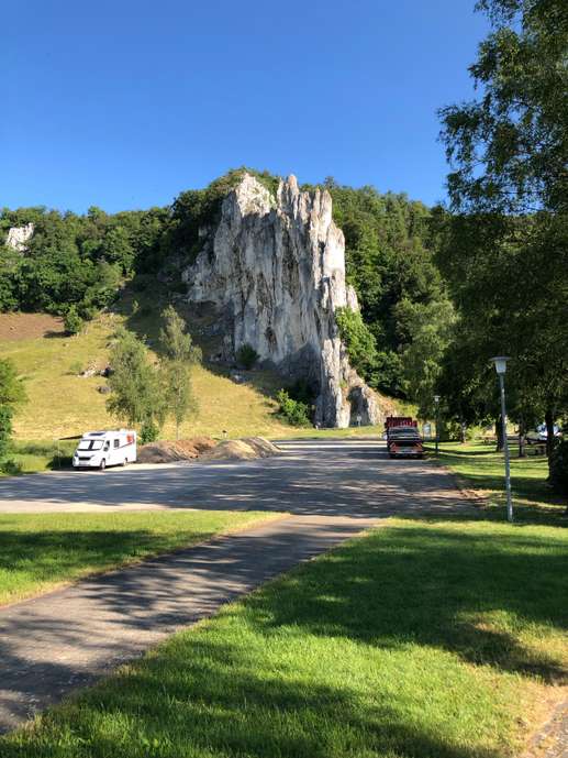 Einem Ort wurde ein Foto hinzugefügt