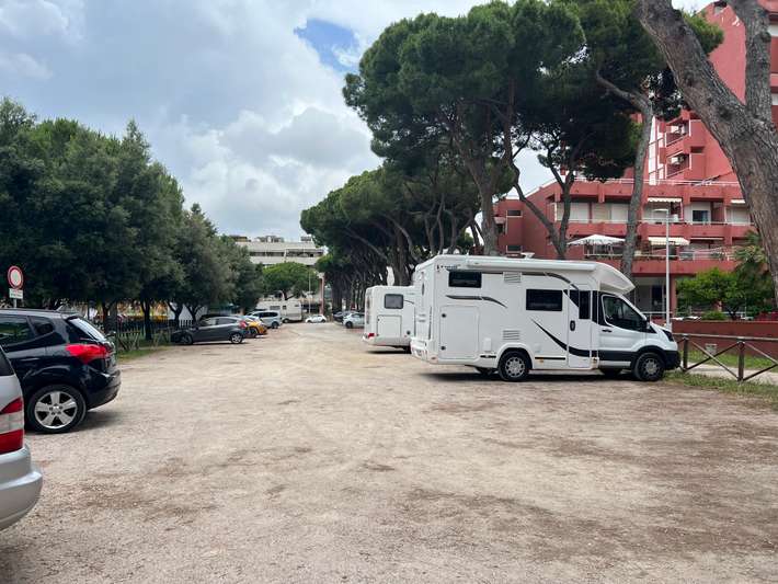 Parking Dei Pini