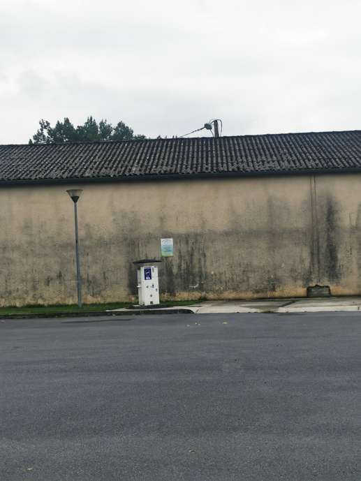 Einem Ort wurde ein Foto hinzugefügt