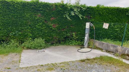 Added a photo to a location