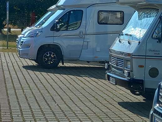 Einem Ort wurde ein Foto hinzugefügt