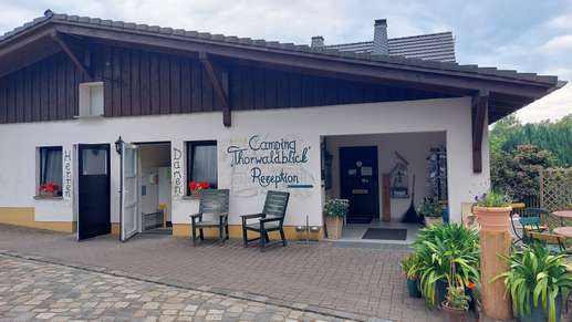 Einem Ort wurde ein Foto hinzugefügt