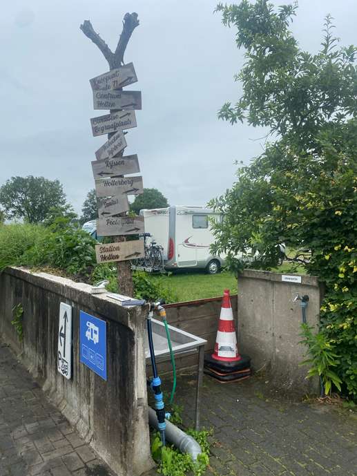 Einem Ort wurde ein Foto hinzugefügt