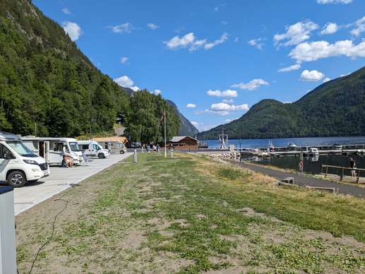Een foto toegevoegd aan een locatie