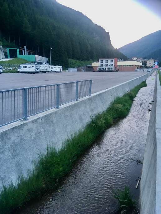 Added a photo to a location