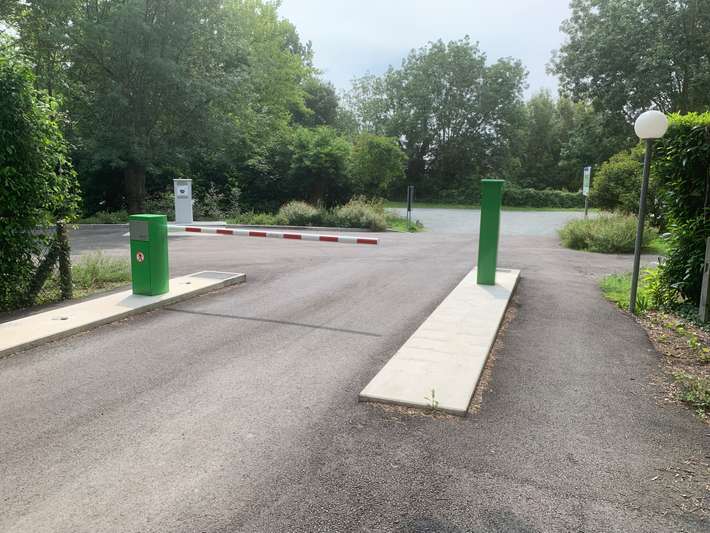 Camping-Car Park de Mauzé sur le Mignon, Le Gué de la rivière