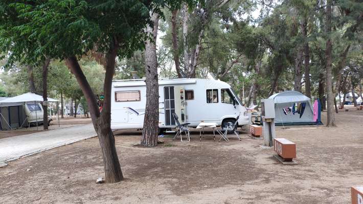 Kastraki Camping  Campercontact