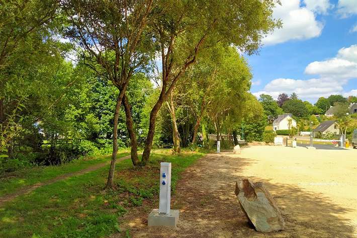 Huelgoat - Aire de camping-car du Lac - Le Fao