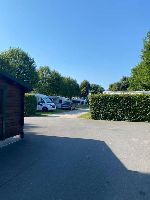 Einem Ort wurde ein Foto hinzugefügt