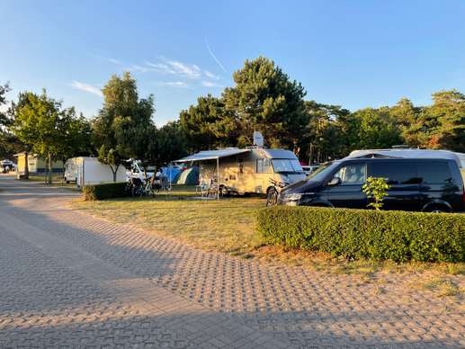 Einem Ort wurde ein Foto hinzugefügt