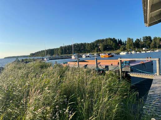 Added a photo to a location