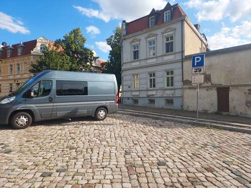 Einem Ort wurde ein Foto hinzugefügt