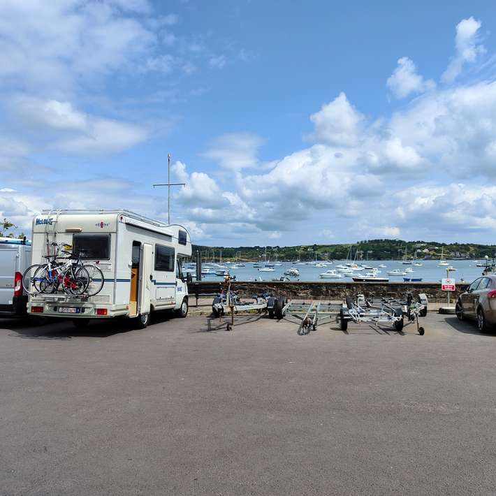 Parking Schull Pier