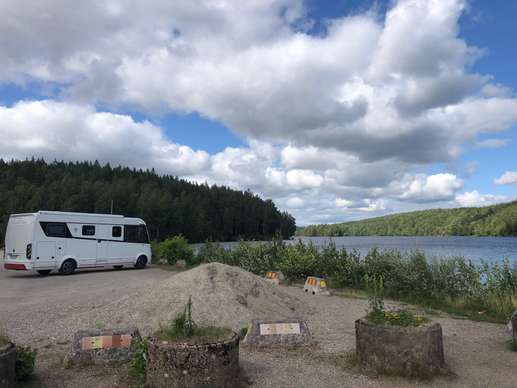 Added a photo to a location