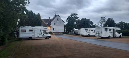 Einem Ort wurde ein Foto hinzugefügt