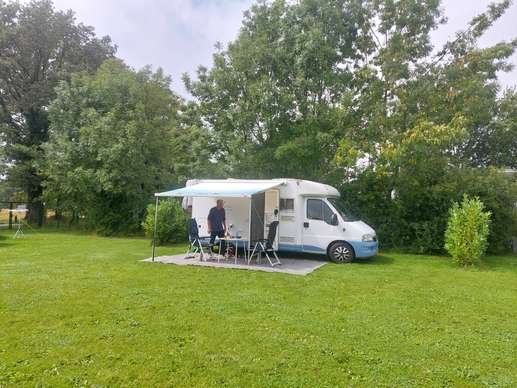 Einem Ort wurde ein Foto hinzugefügt