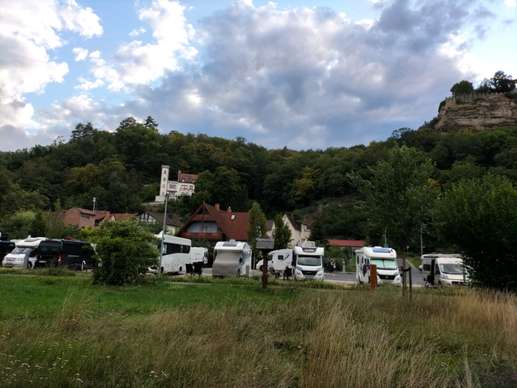 Einem Ort wurde ein Foto hinzugefügt
