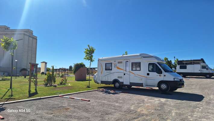 Área Autocaravanas Sotresgudo