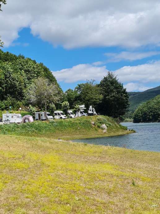 Een foto toegevoegd aan een locatie