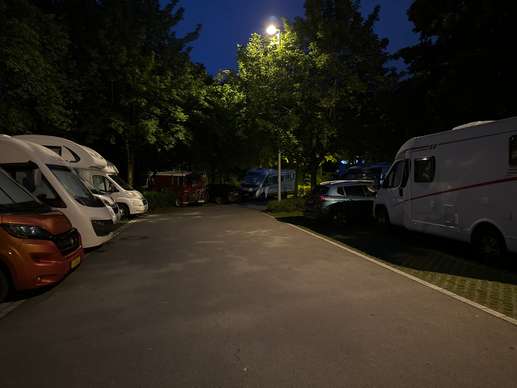 Einem Ort wurde ein Foto hinzugefügt