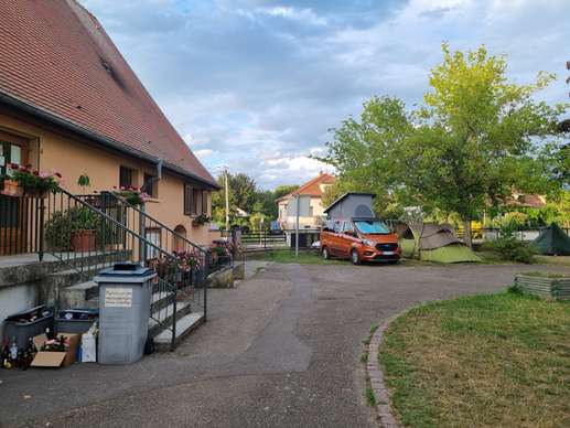 Einem Ort wurde ein Foto hinzugefügt