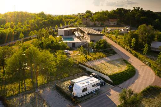 Floria Glamping Garden
