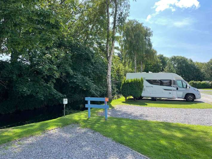 Cheddar Bridge Caravan Touring Park