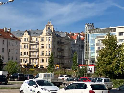 Einem Ort wurde ein Foto hinzugefügt