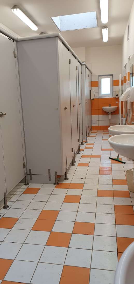 Einem Ort wurde ein Foto hinzugefügt