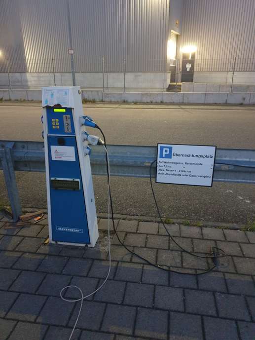 Einem Ort wurde ein Foto hinzugefügt
