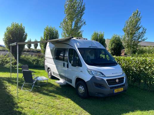 Een foto toegevoegd aan een locatie