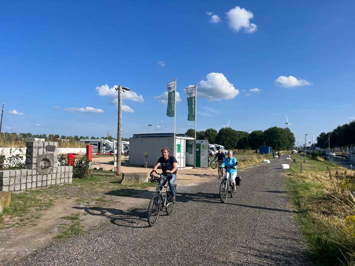 Camperplaats 't Eiland, Sas van Gent 