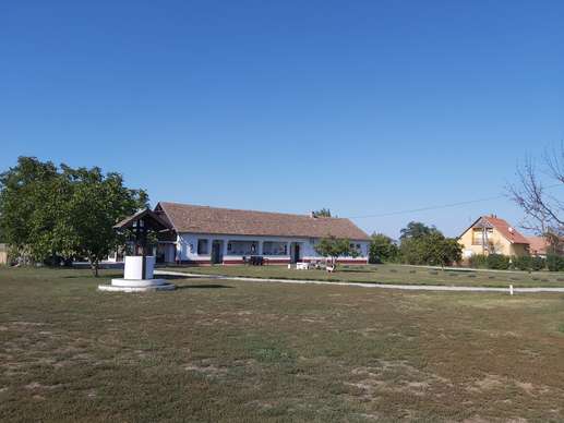 Added a photo to a location
