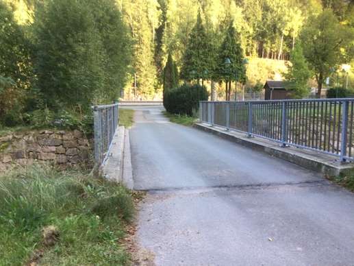 Added a photo to a location