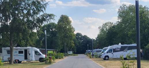 Einem Ort wurde ein Foto hinzugefügt