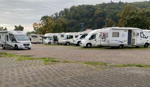 Einem Ort wurde ein Foto hinzugefügt