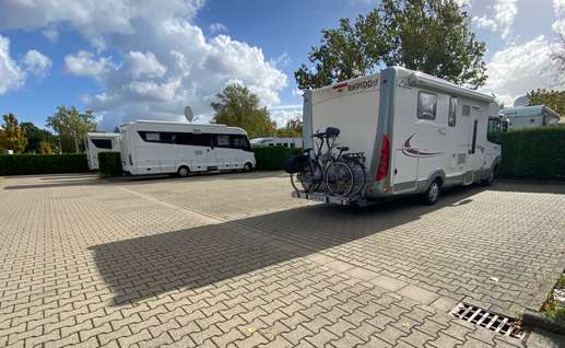 Einem Ort wurde ein Foto hinzugefügt