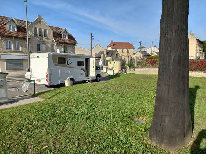 Aire de Camping-Car Fismes