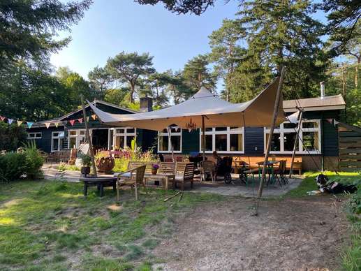 Een foto toegevoegd aan een locatie