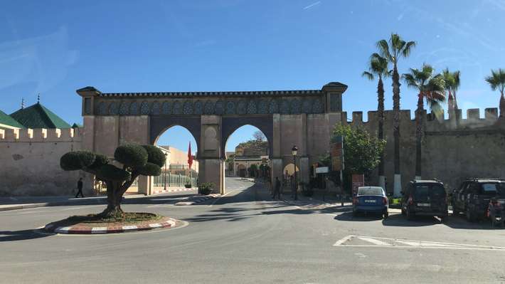 Parking Place de la Medina