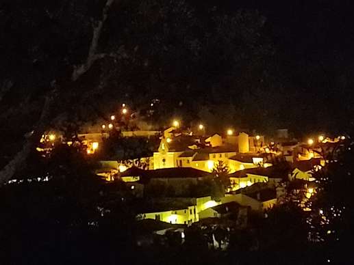 Einem Ort wurde ein Foto hinzugefügt