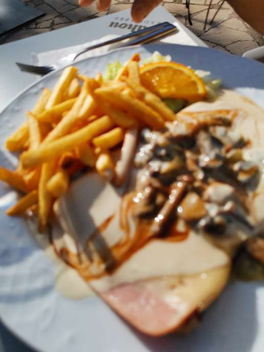 Einem Ort wurde ein Foto hinzugefügt