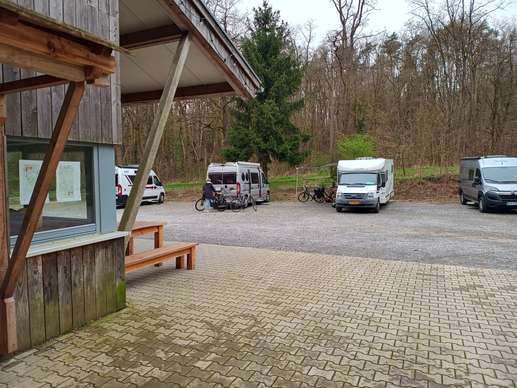 Einem Ort wurde ein Foto hinzugefügt