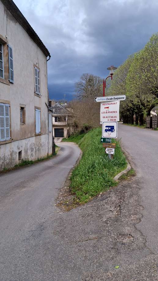 Einem Ort wurde ein Foto hinzugefügt