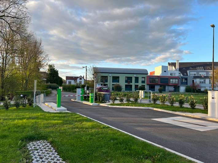Aire Camping Car Bar-Sur—Aube