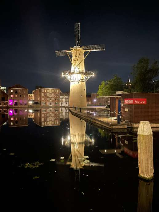 Einem Ort wurde ein Foto hinzugefügt